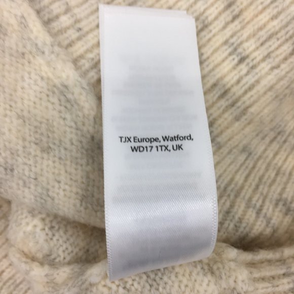 William Rast V-back Alpaca Blend Pom Pom Sweater - Picture 8 of 8